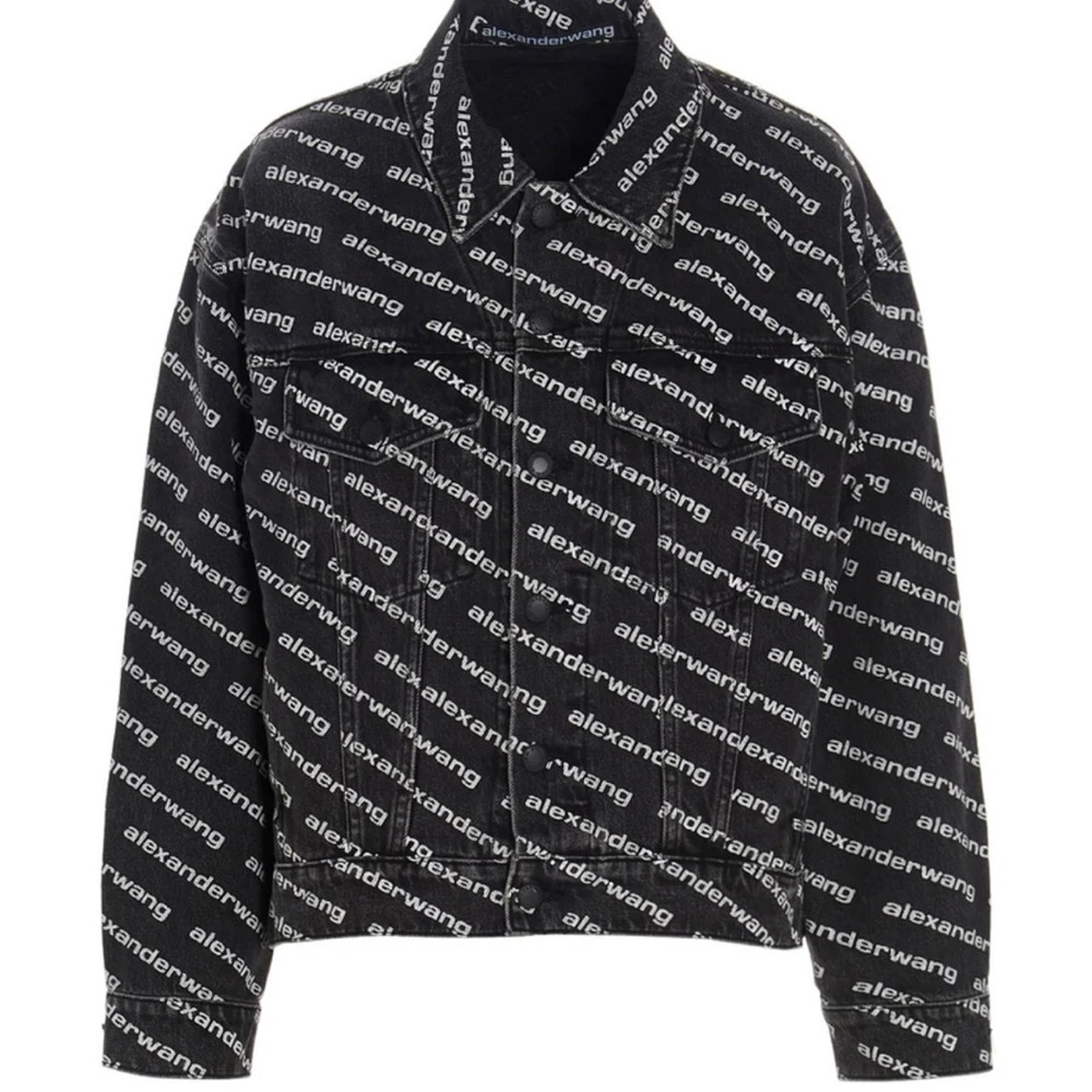 Alexander Wang Monochrome Logo Print Jacket
Brand New. Never Worn. Tags attached - Picture 7 of 8
